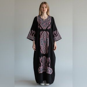 Vintage Black and Pink Embroidered Kaftan Size Medium